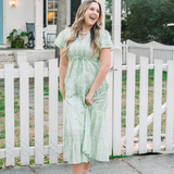 Magnolia Flutter in Botanical Vine