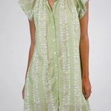 Lucia in Botanical Vine